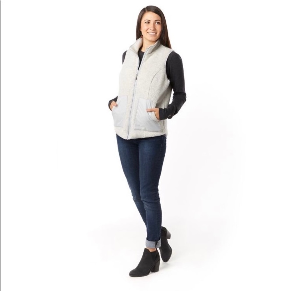 Smart wool reversible vest